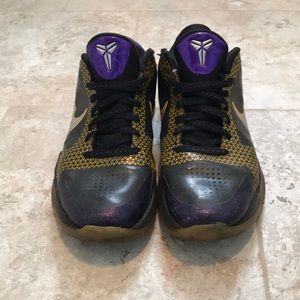 Nike Zoom Kobe V - Lakers playoff edition 2010